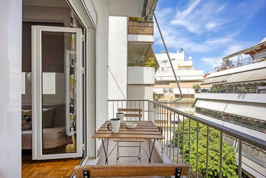 Apartment In The Middle Of Everything Athens Exterior photo