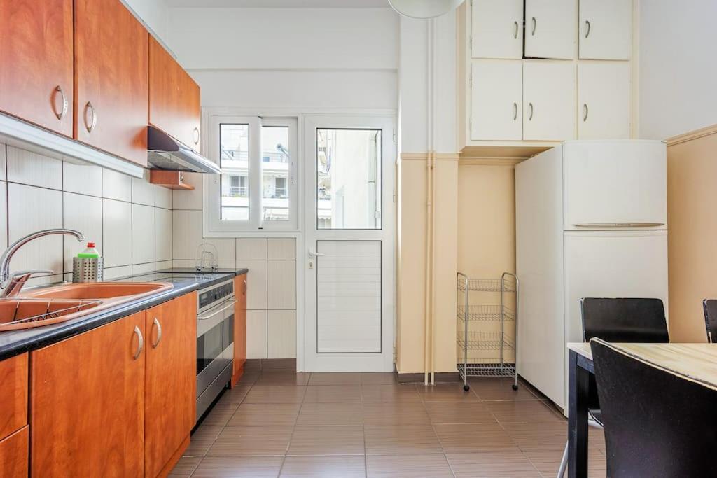 Apartment In The Middle Of Everything Athens Exterior photo